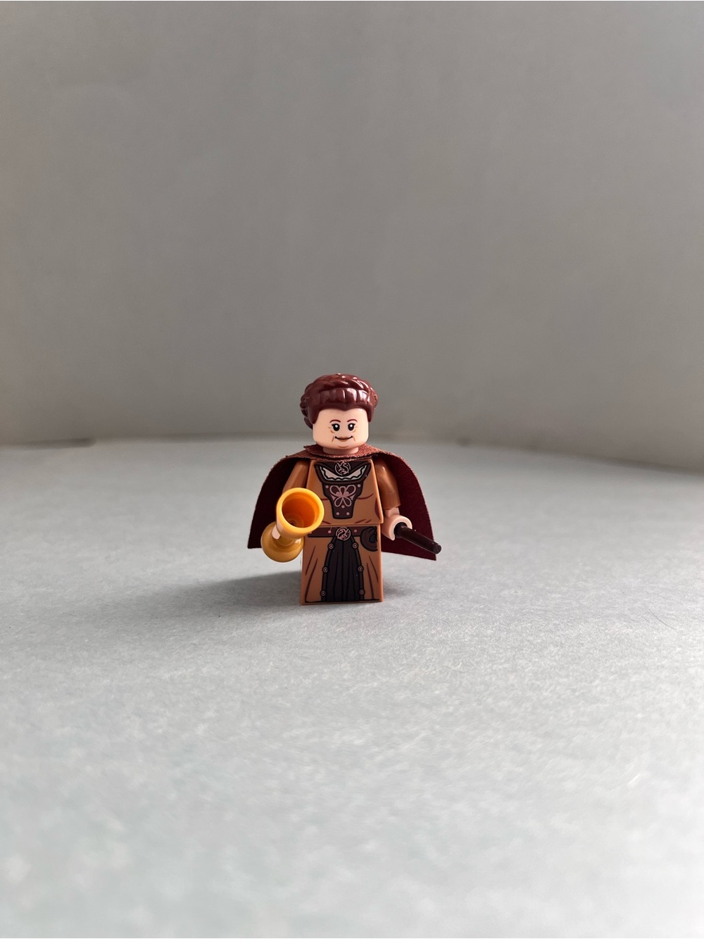 LEGO Harry Potter Helga Hufflepuff Minifigure